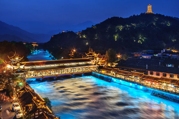 Cảnh đêm Nam Kiều tại Đô Giang Yển – Dujiangyan về đêm